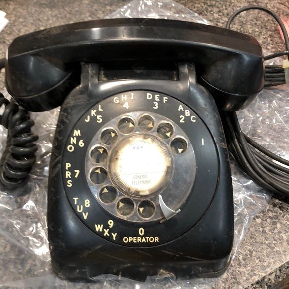 Dial vintage black rotary ☎️host pick 11/14/20